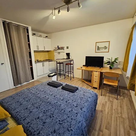 Apartment Appart 28m2 Metz Canal Equipe Meuble Wifi *
